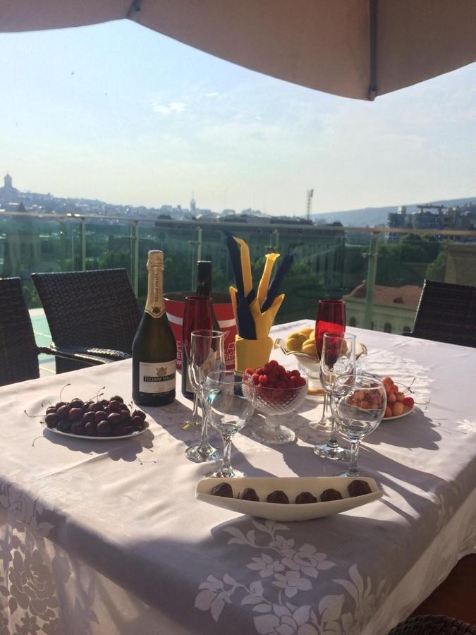 Lesya Apartment With Terrace Tbilisi Zewnętrze zdjęcie