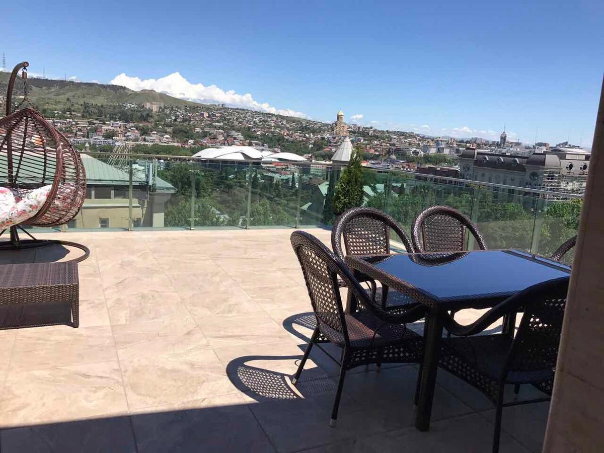 Lesya Apartment With Terrace Tbilisi Zewnętrze zdjęcie